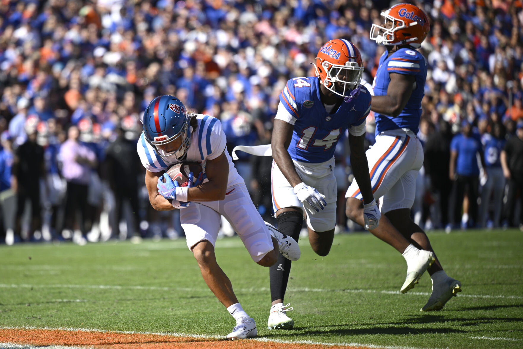 After chaotic CFB weekend, plenty left at stake for Ole Miss in Egg Bowl